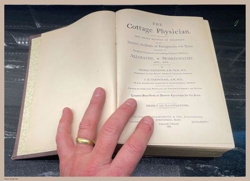 E319 - The Cottage Physician - i8127