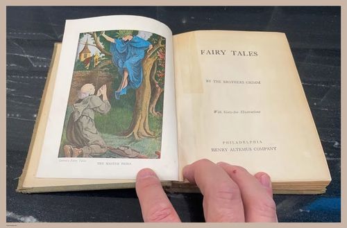 E328 - Fairy Tales by the Brothers Grimm - i8112(2)