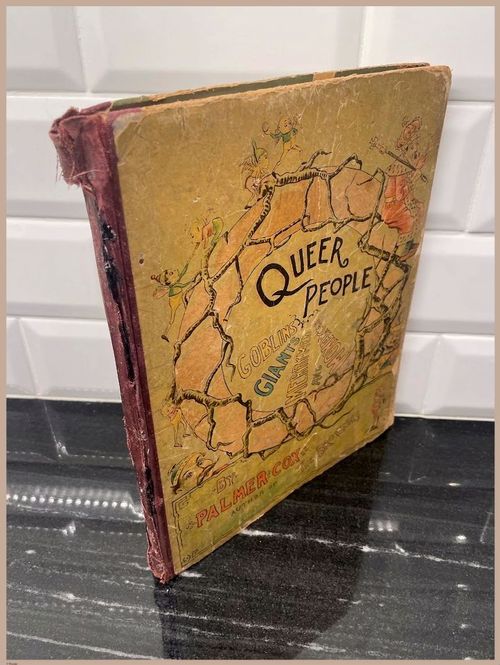 E430 - Queer People - i8802