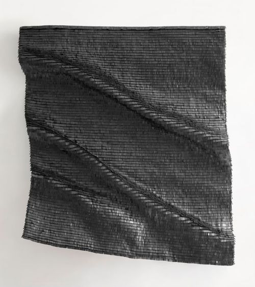 Drape of Noir - Cécilia Lusven - 2025