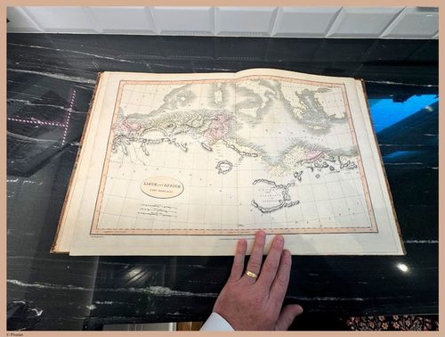 E769B - Smith_s Classical Atlas - i8058