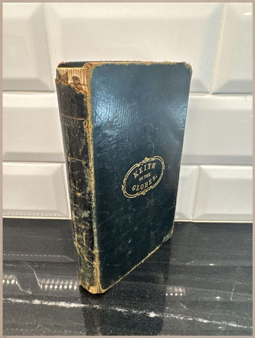 E809 - Keith on the Globes - 1835 - 3247